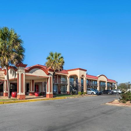 Red Roof Inn Montgomery - Midtown Exterior photo